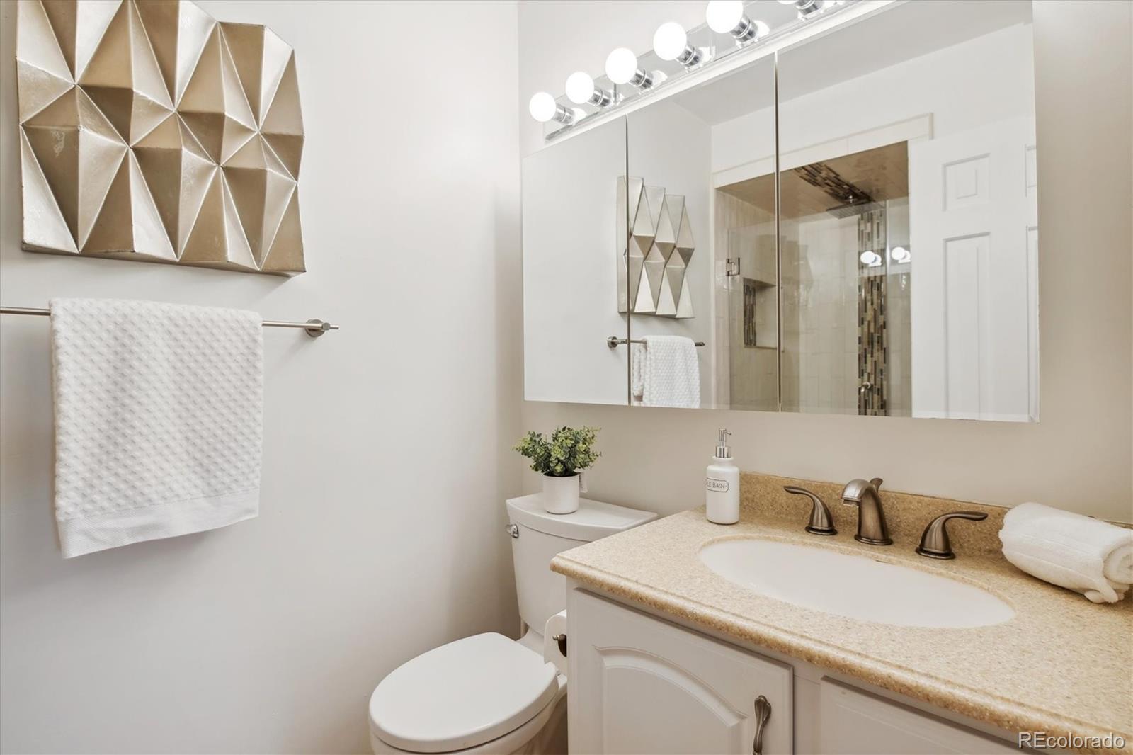 2205 S Holly Street Unit: 8