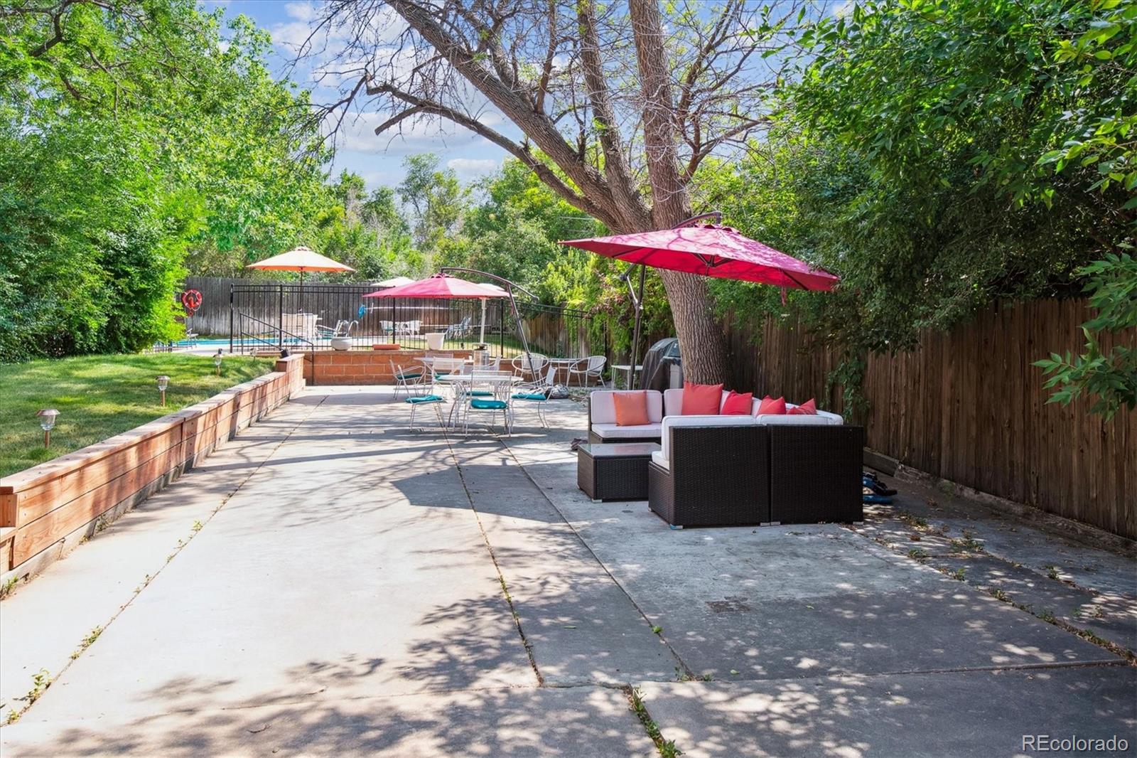 2205 S Holly Street Unit: 8