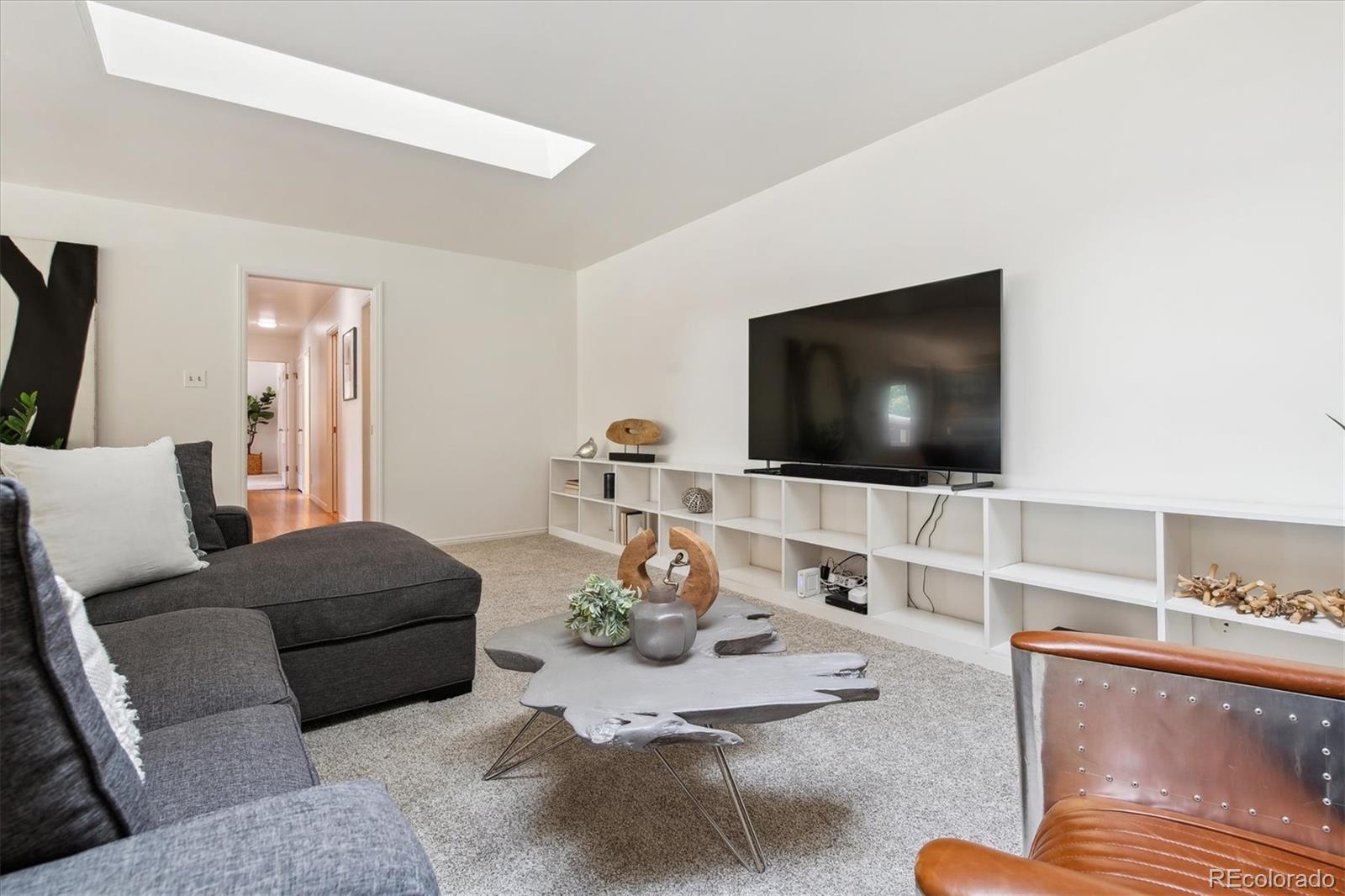 2205 S Holly Street Unit: 8