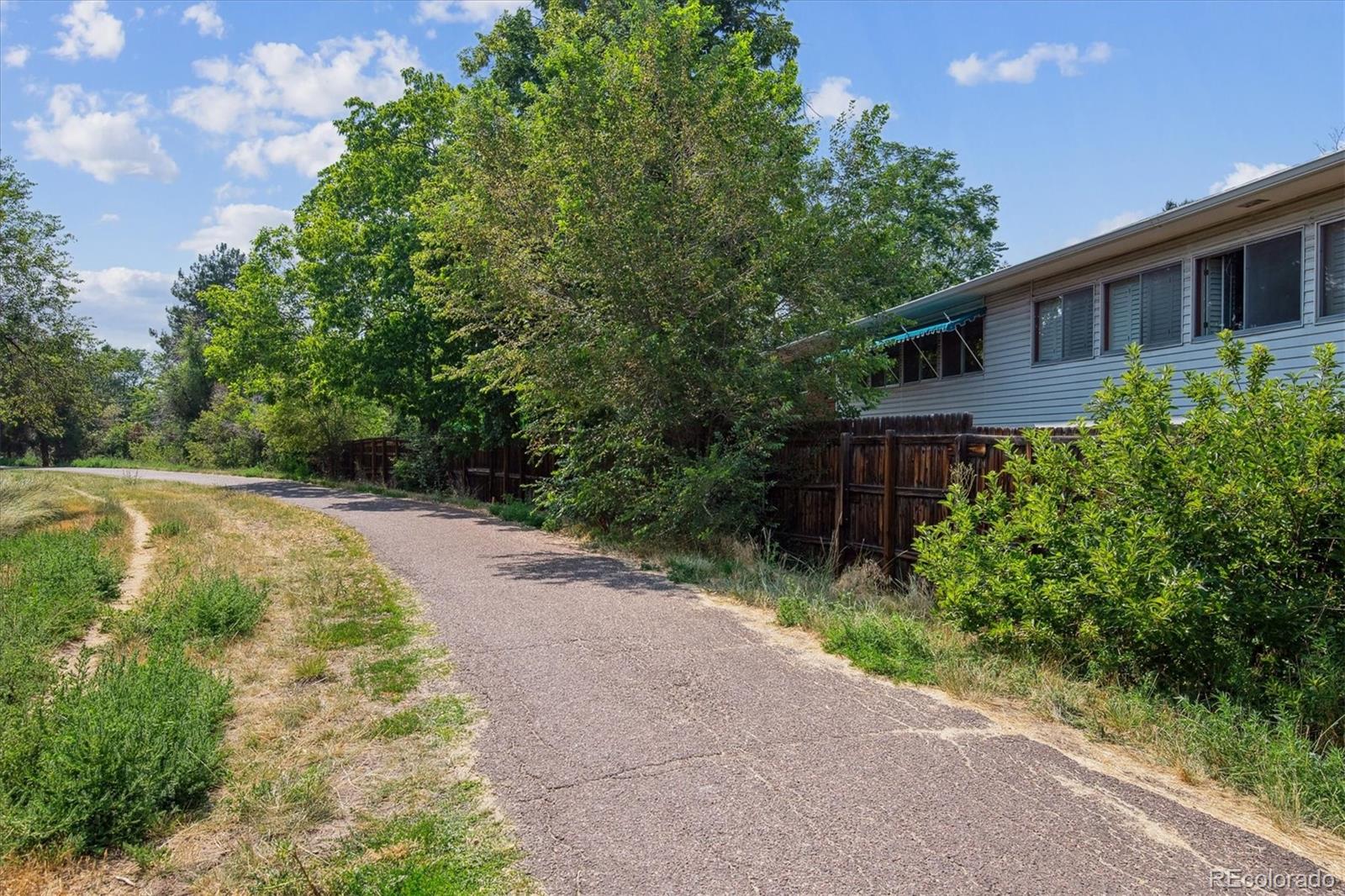 2205 S Holly Street Unit: 8