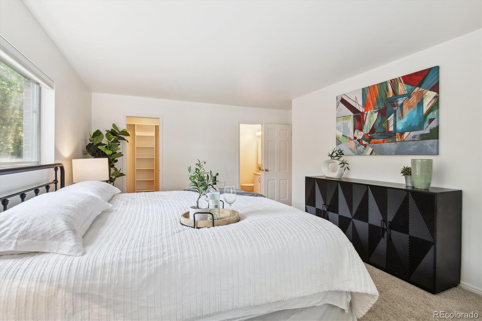2205 S Holly Street Unit: 8