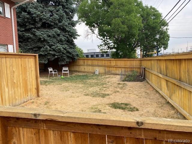 2205 S Holly Street Unit: 8