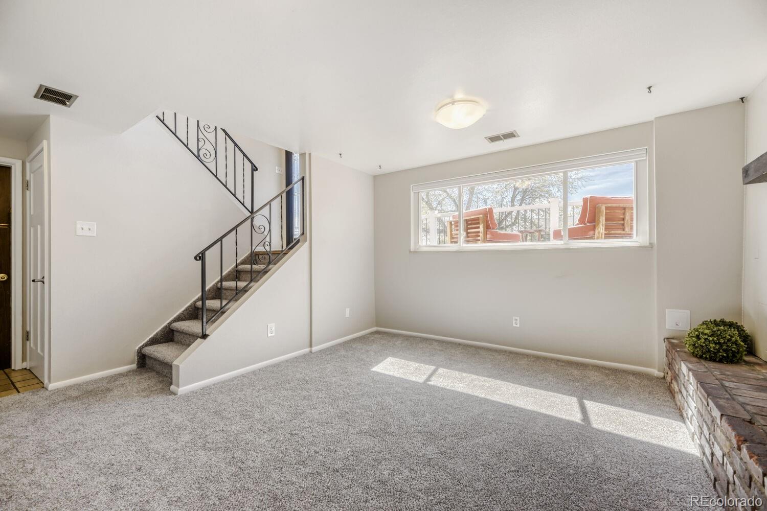 1567 S Xenon Court