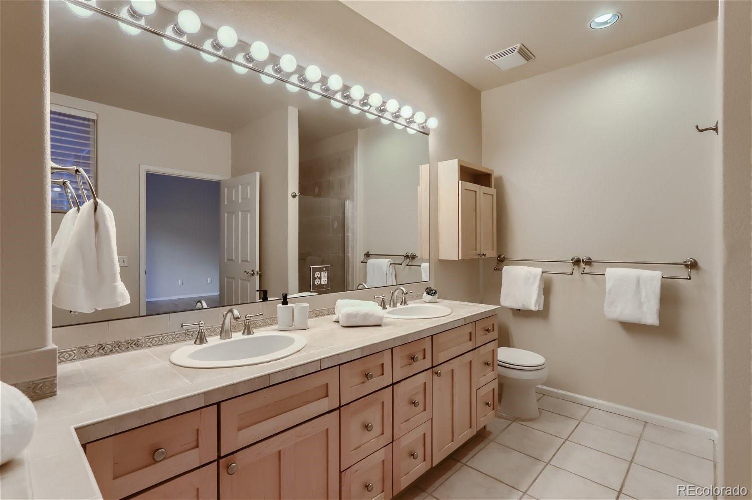 1100 Cherokee Street Unit: 301
