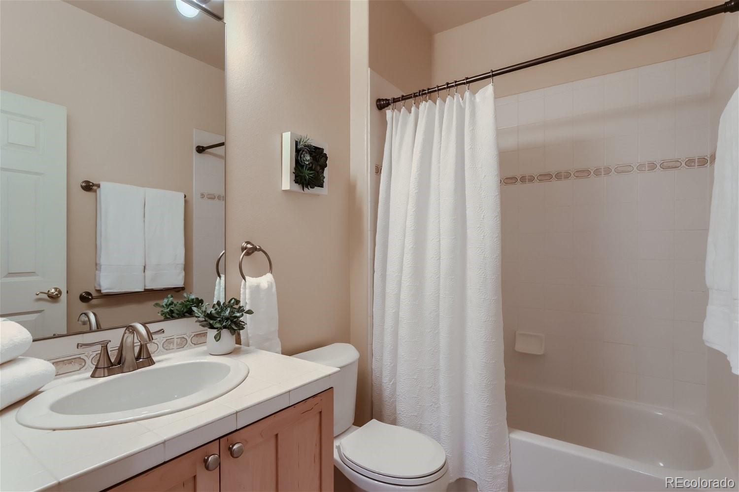 1100 Cherokee Street Unit: 301