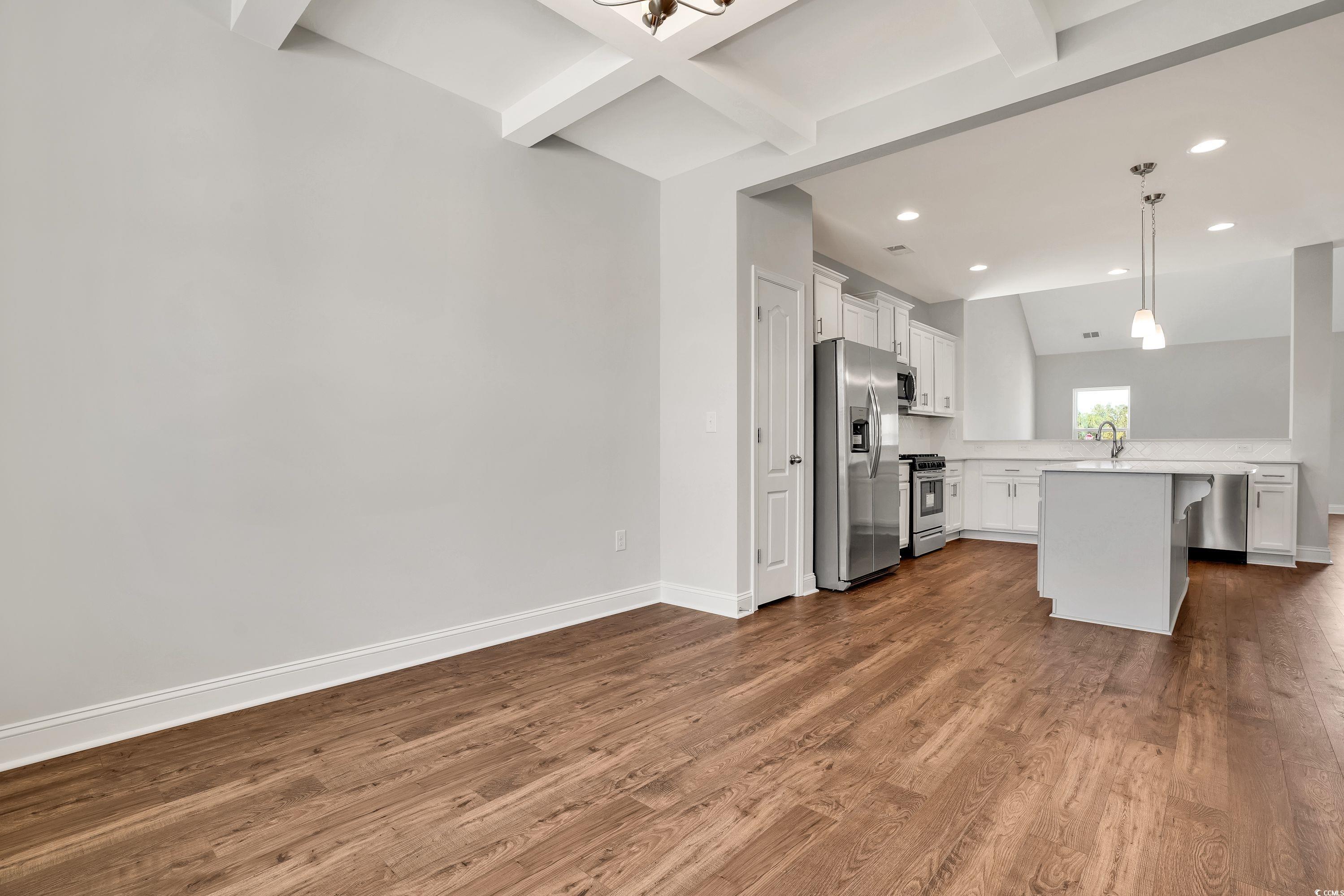 1095 NW Forest Bend Dr.