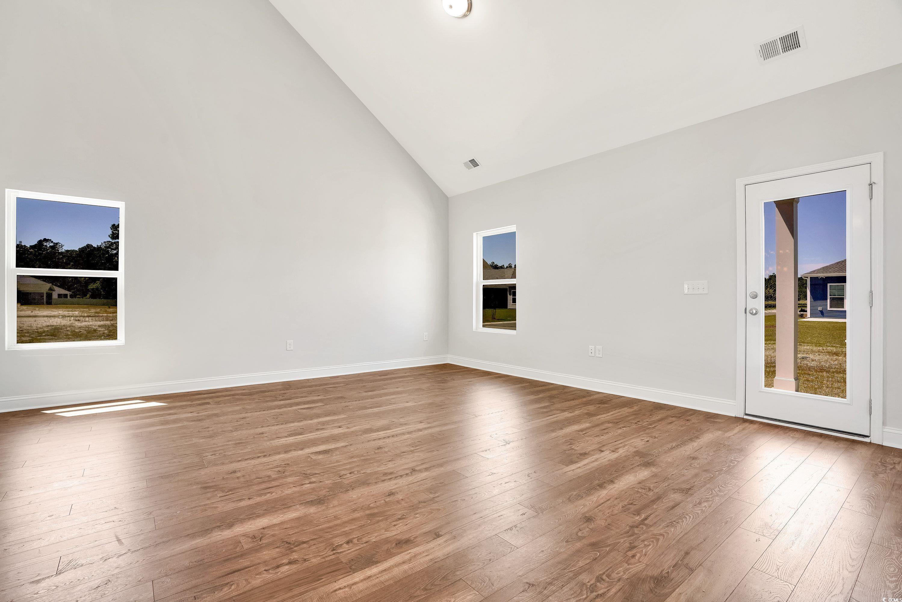 1095 NW Forest Bend Dr.