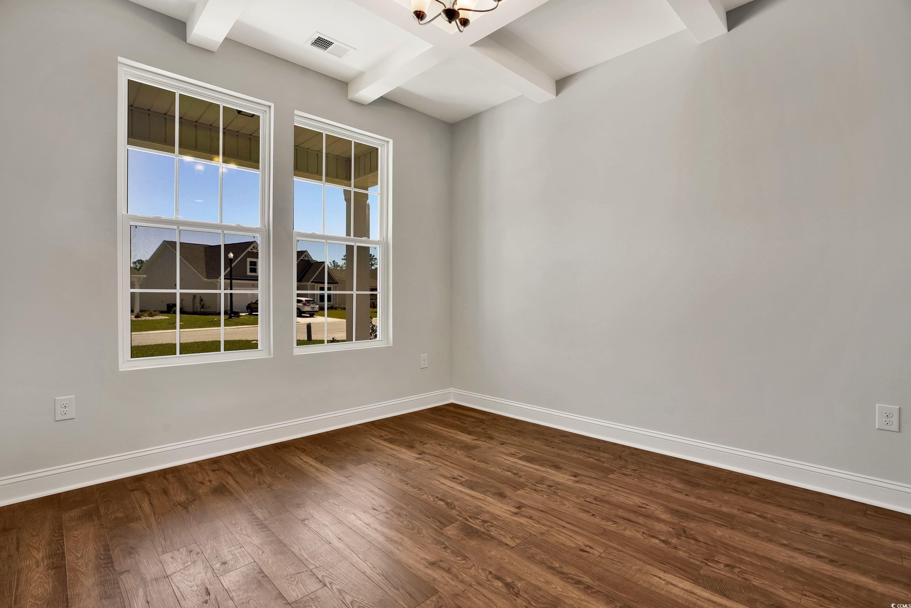 1095 NW Forest Bend Dr.