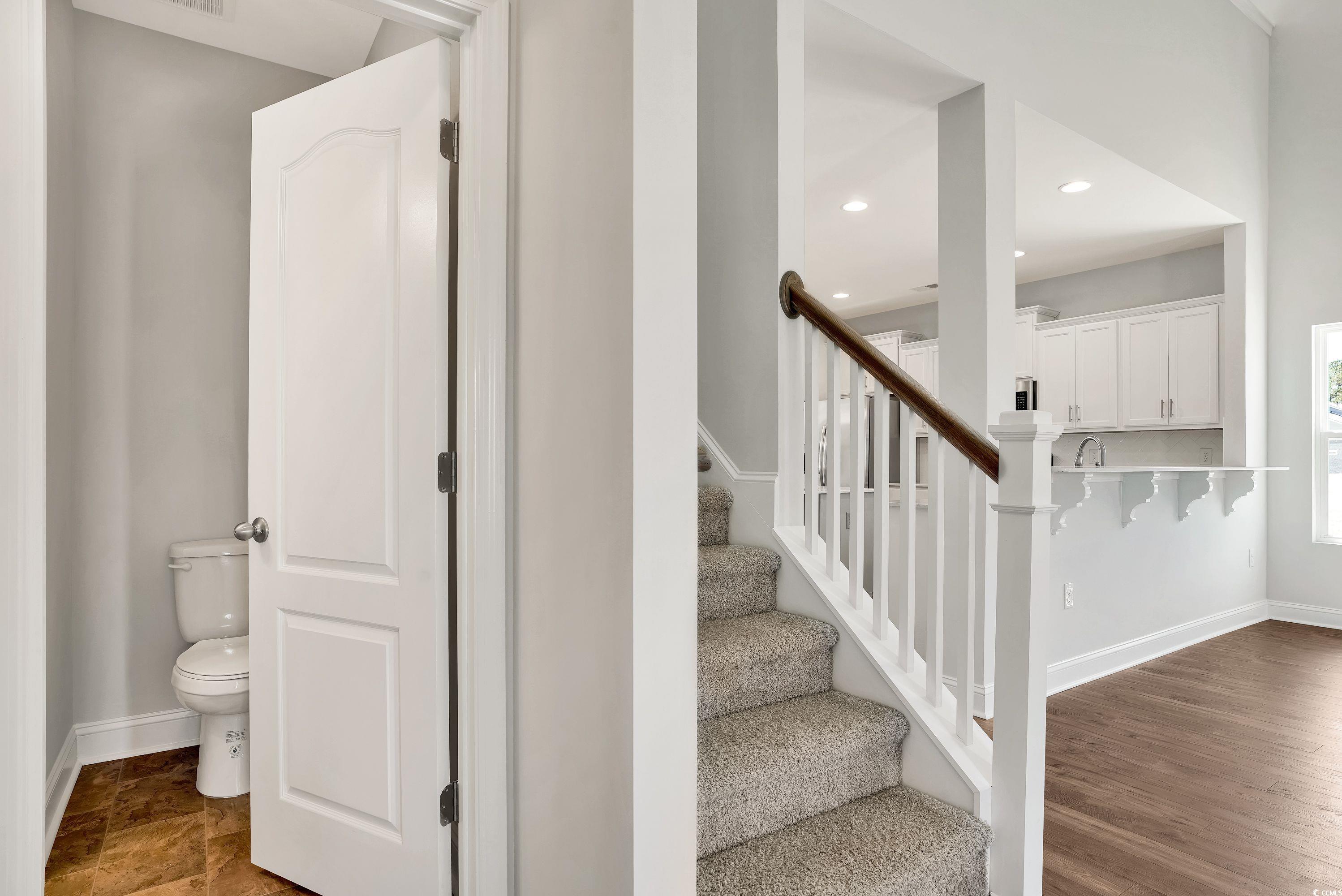 1095 NW Forest Bend Dr.