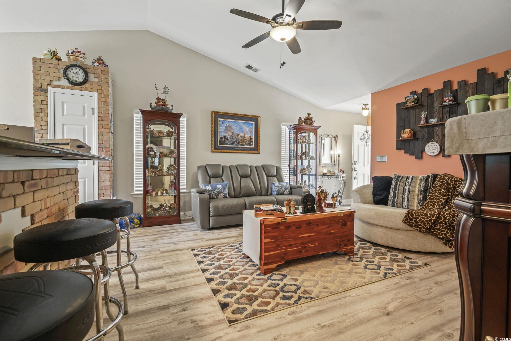 3058 Hollybrooke Dr.