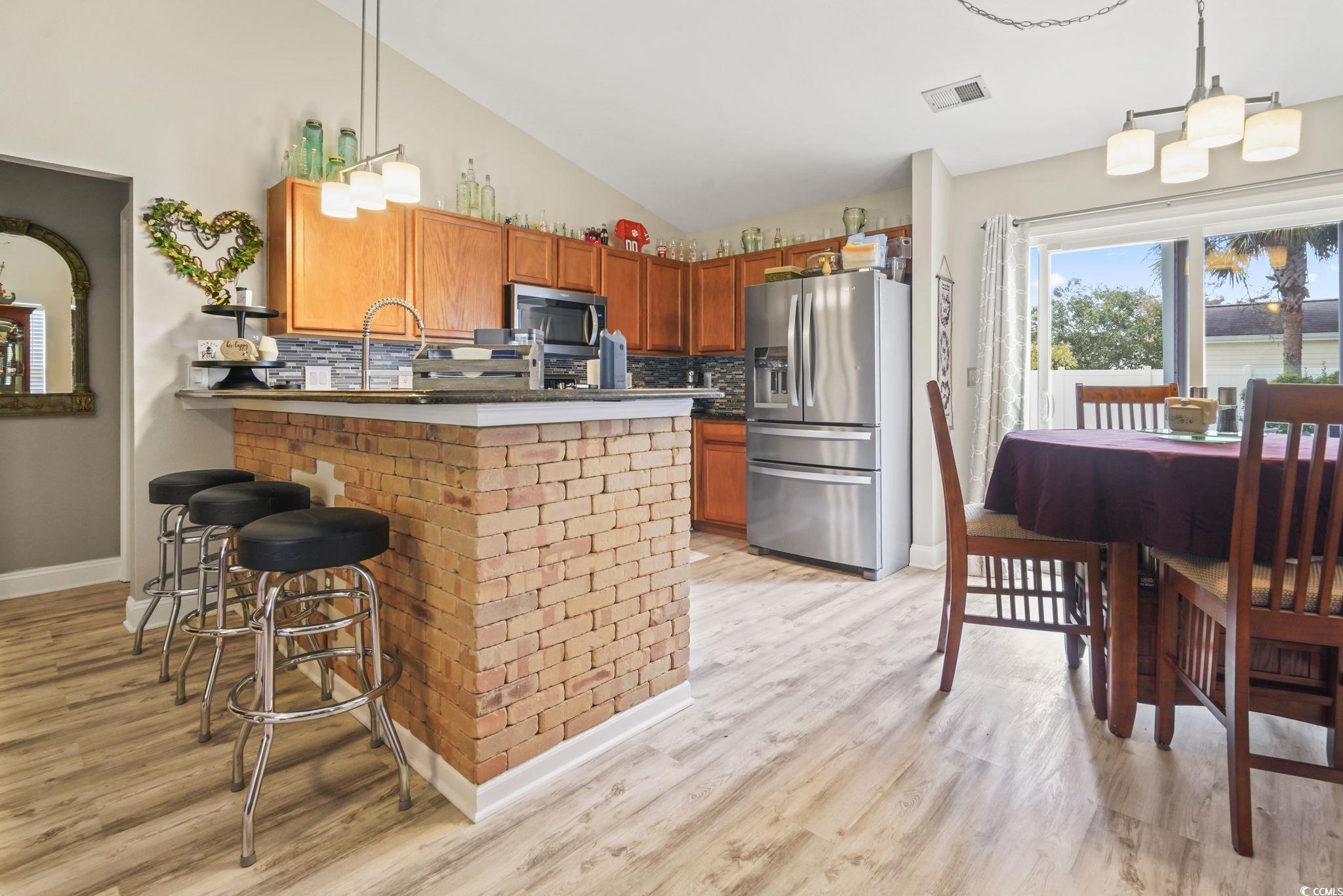 3058 Hollybrooke Dr.
