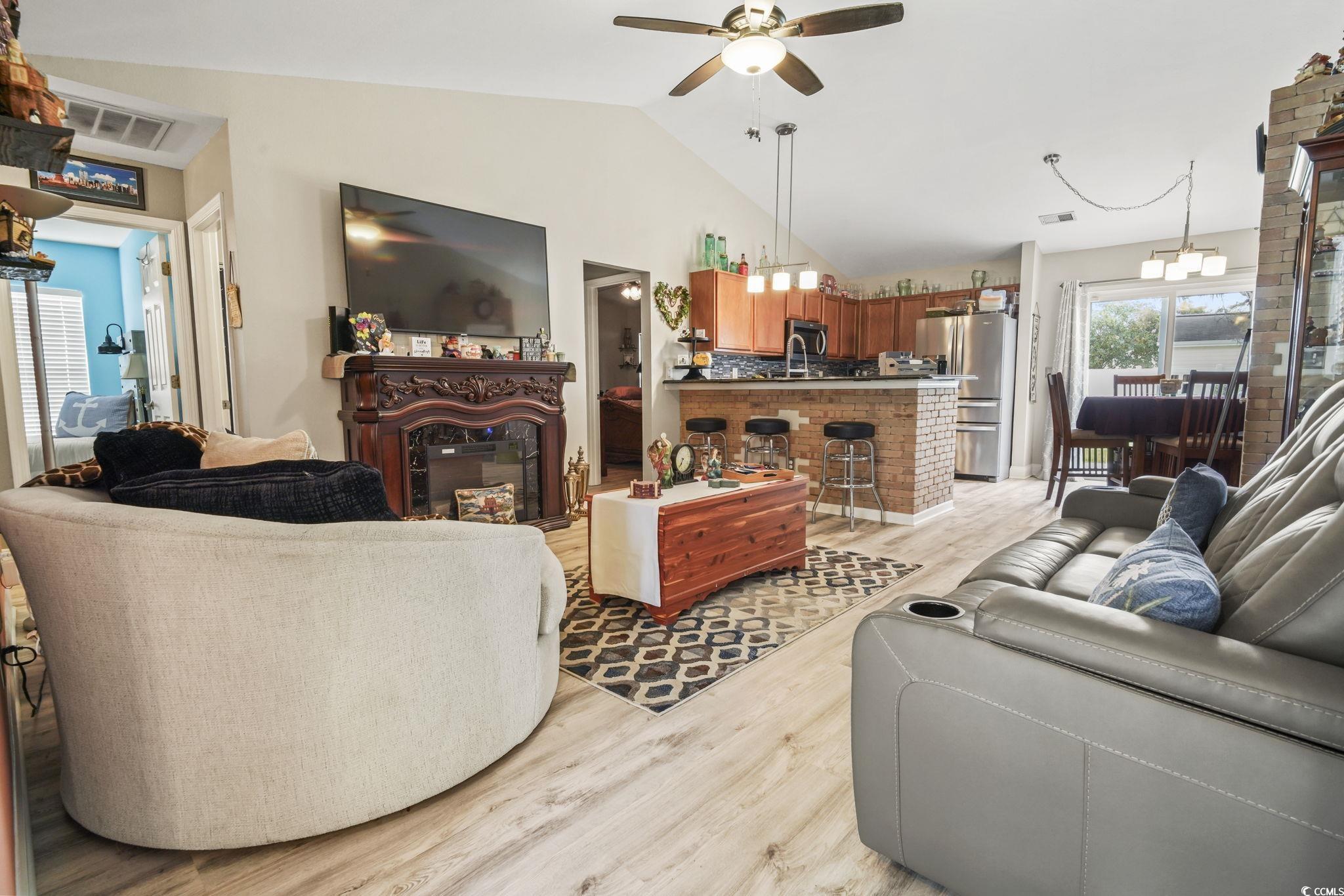 3058 Hollybrooke Dr.