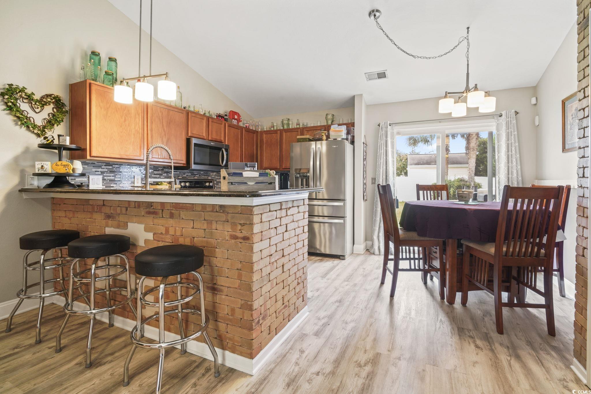 3058 Hollybrooke Dr.