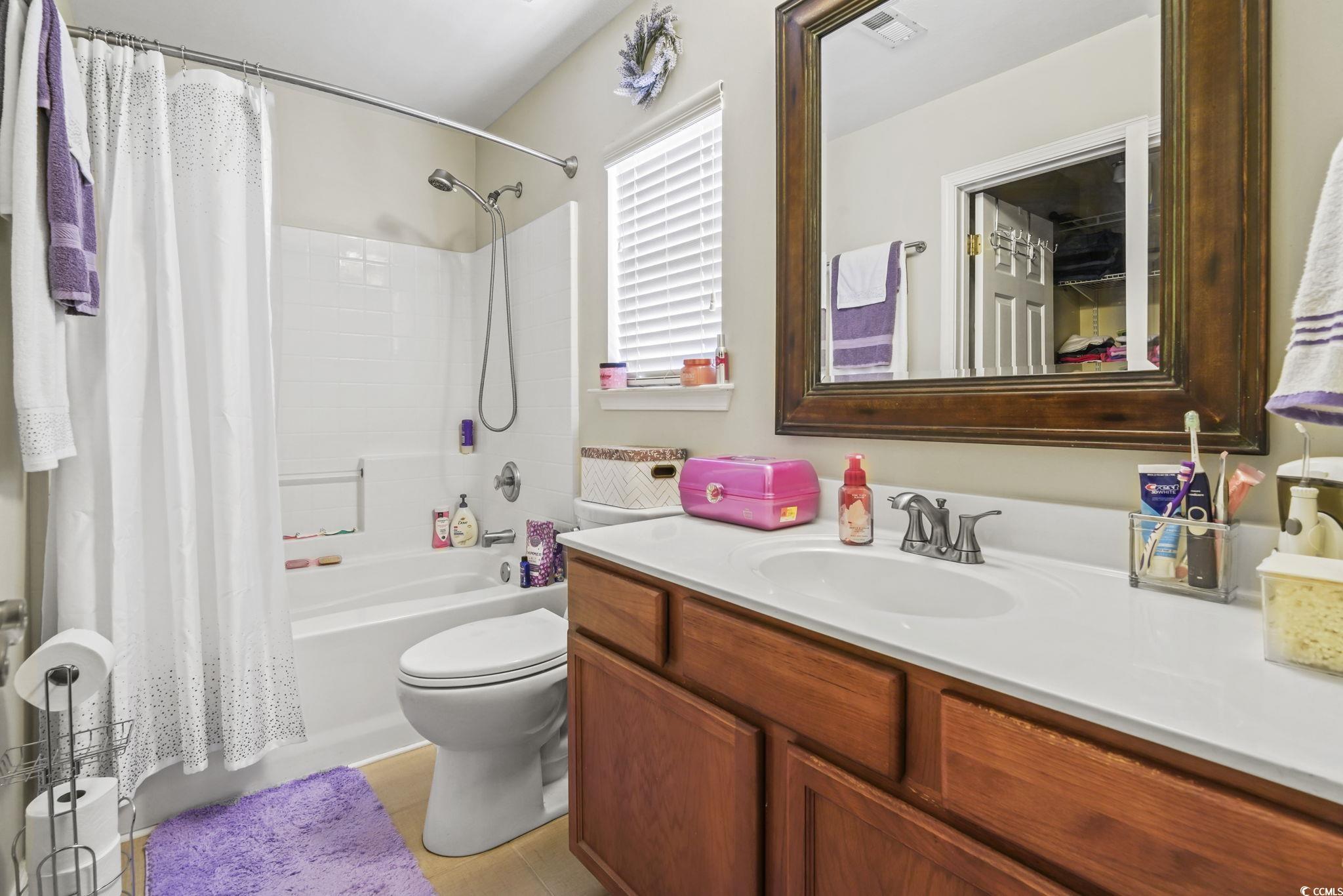 3058 Hollybrooke Dr.