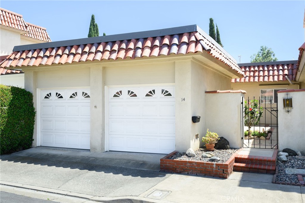 14 Satinwood Way
