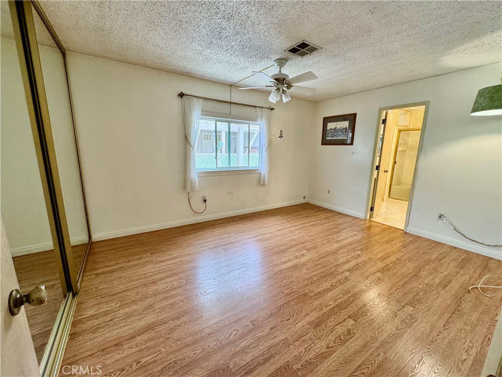 5200 Irvine Blvd 123