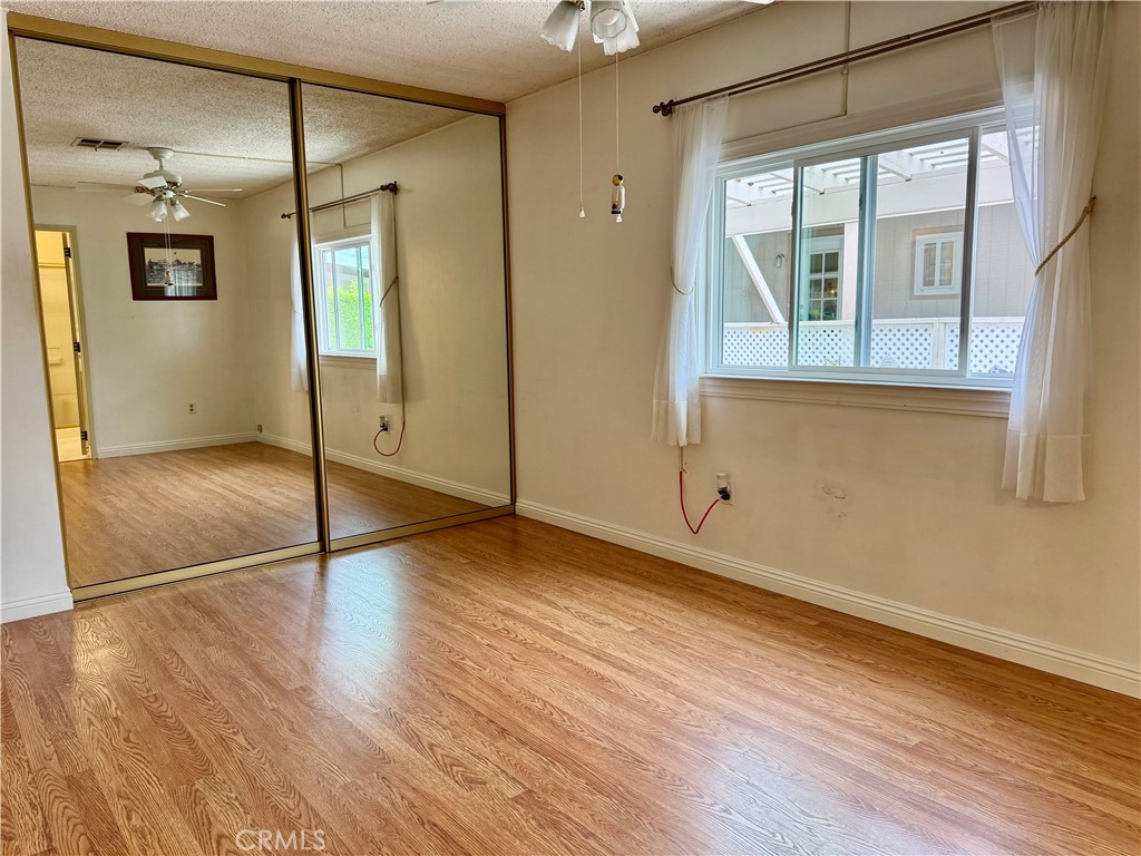 5200 Irvine Blvd 123