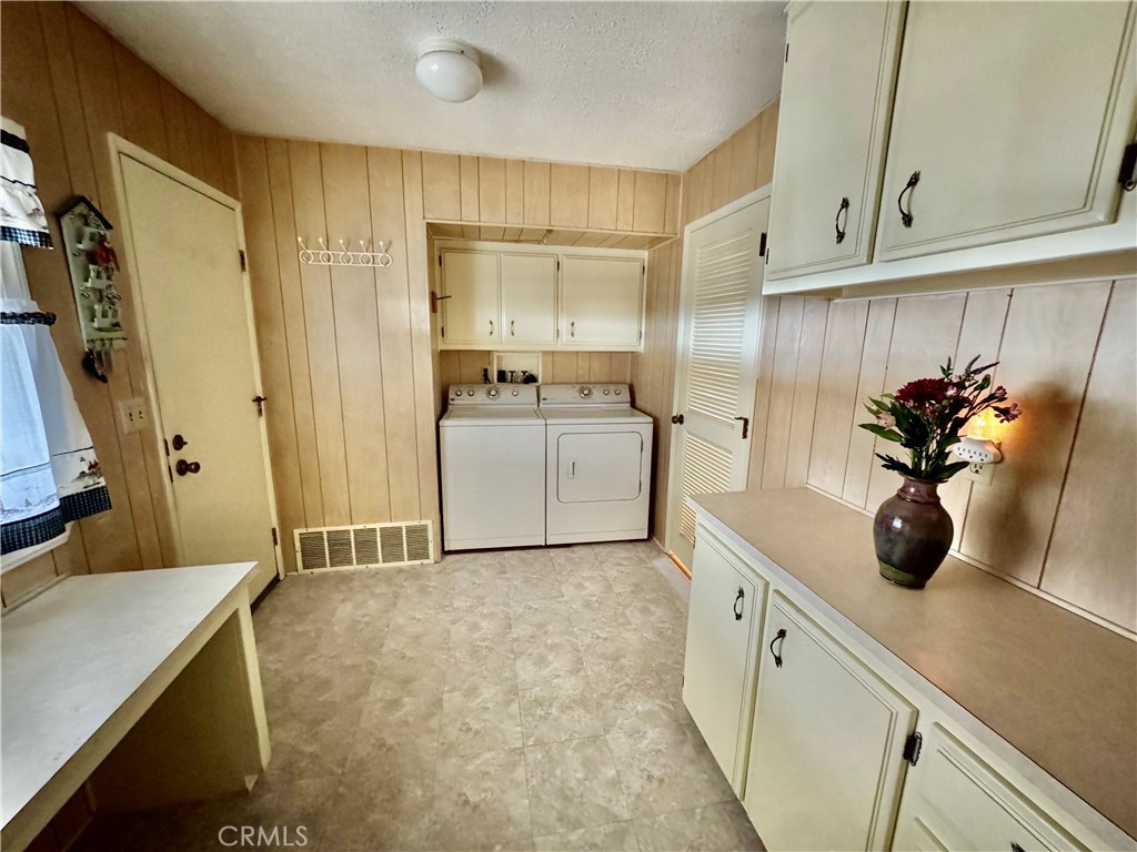 5200 Irvine Blvd 123