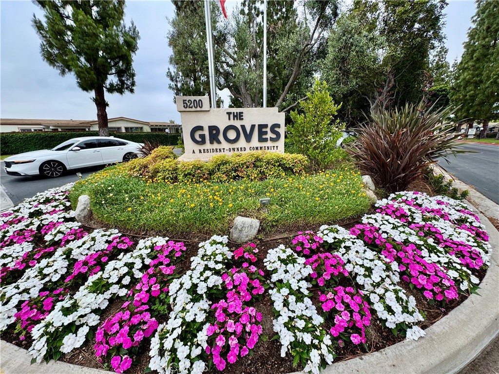 5200 Irvine Blvd 123