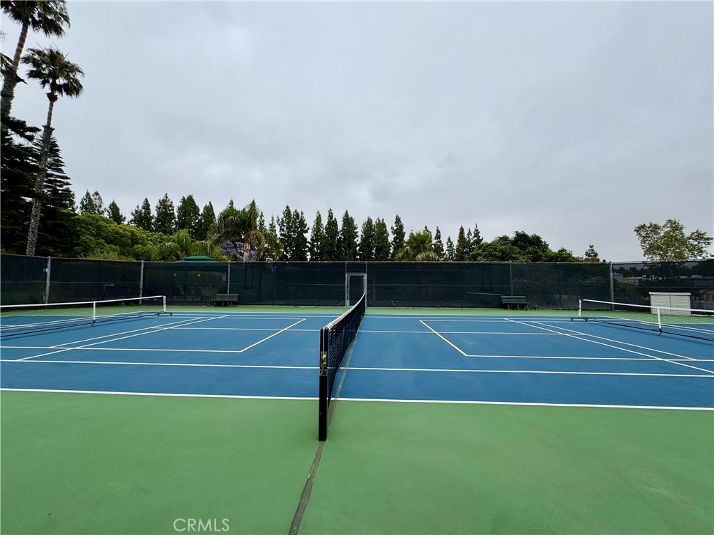 5200 Irvine Blvd 123