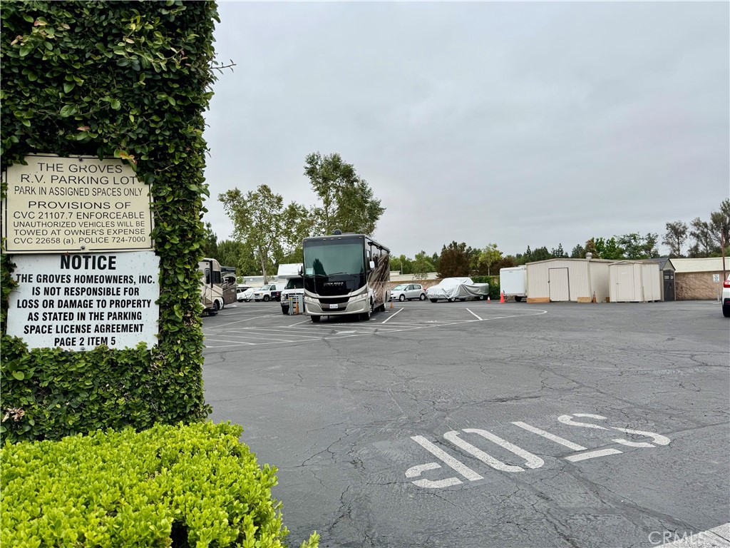 5200 Irvine Blvd 123