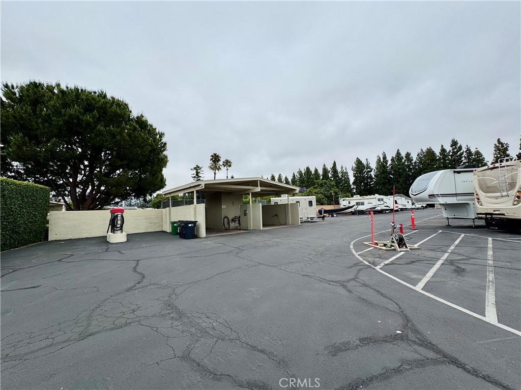 5200 Irvine Blvd 123