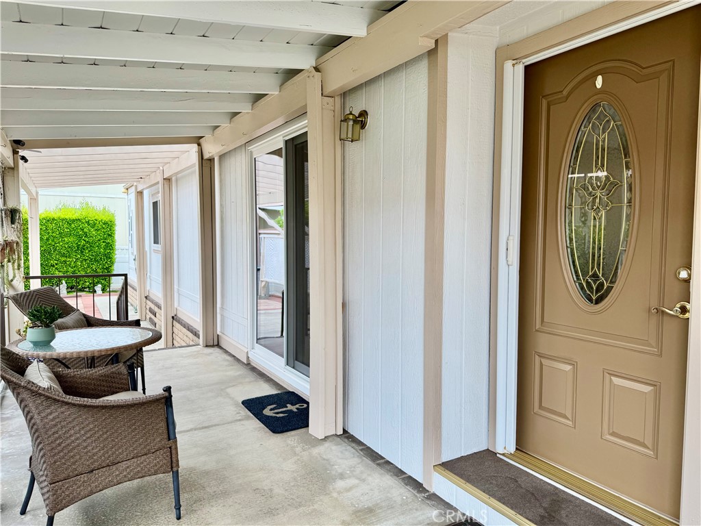 5200 Irvine Blvd 123