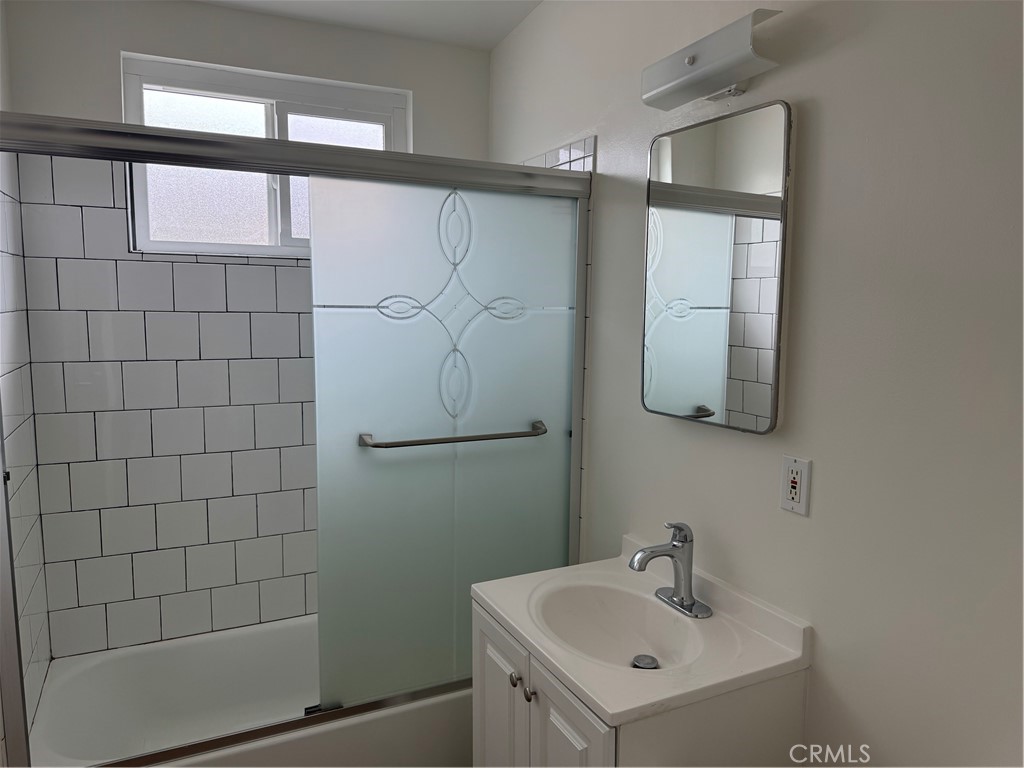 382 Rochester Street