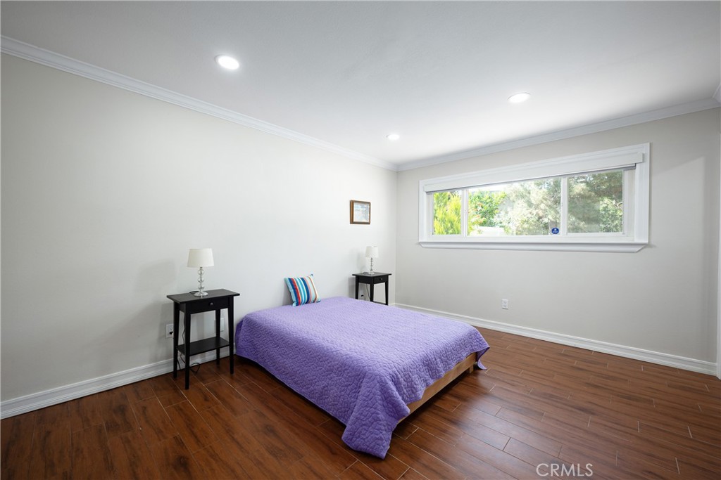 25222 Calle Sombre