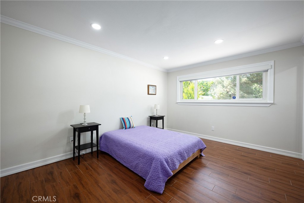 25222 Calle Sombre