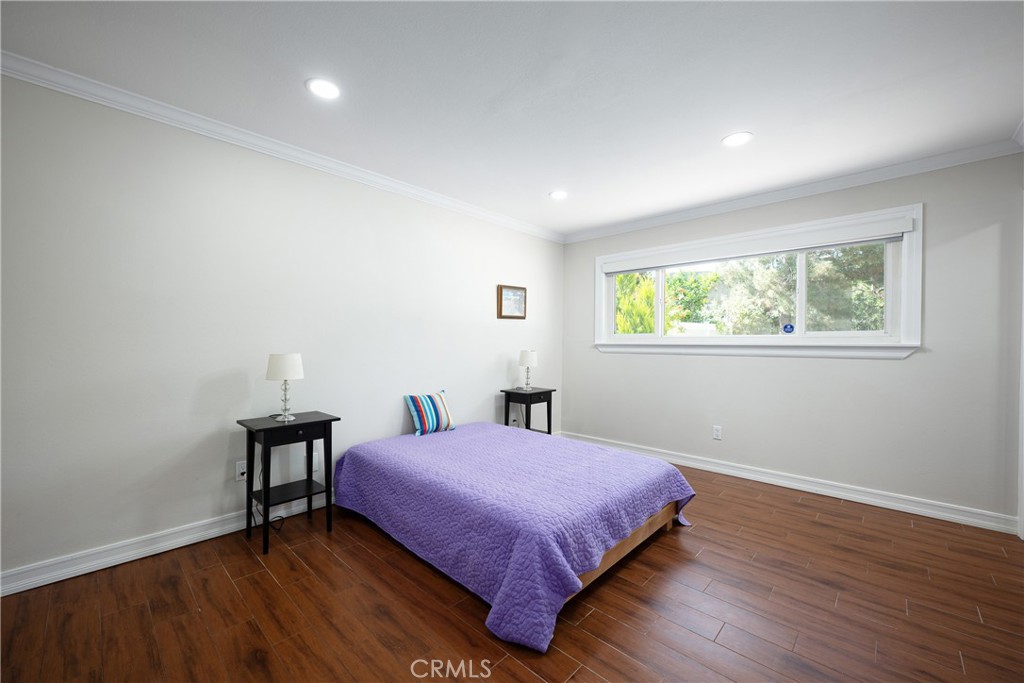 25222 Calle Sombre