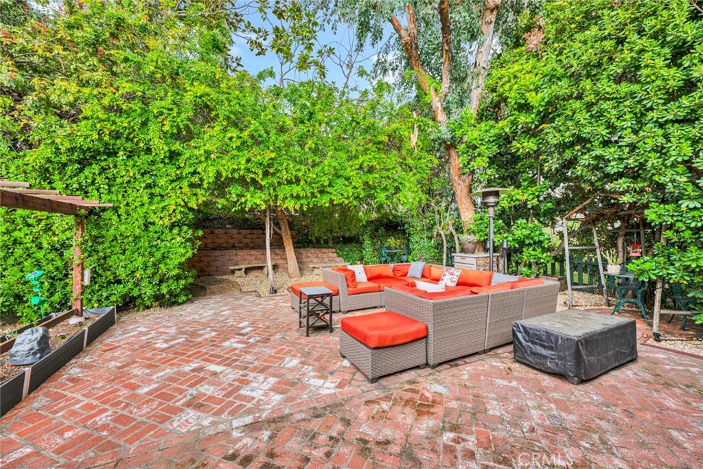 22696 Islamare Lane