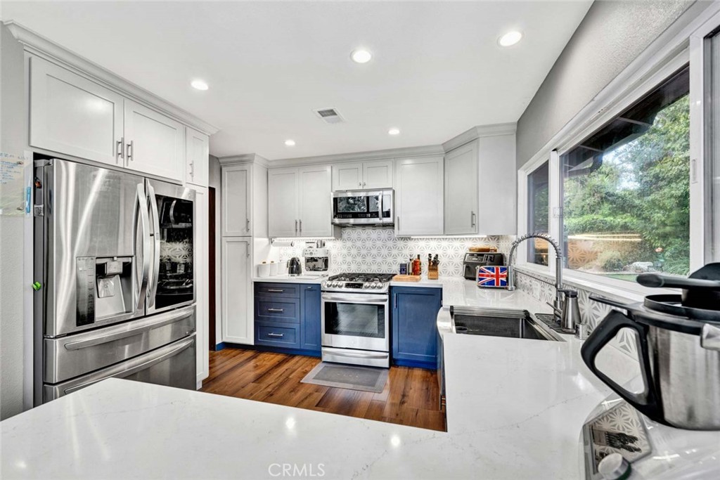 22696 Islamare Lane