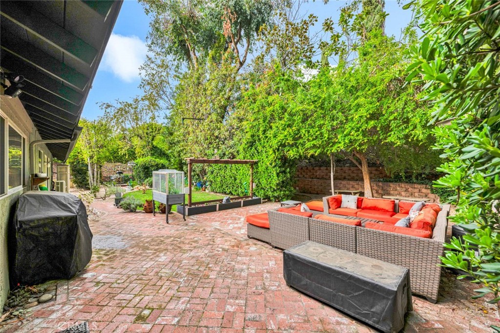 22696 Islamare Lane