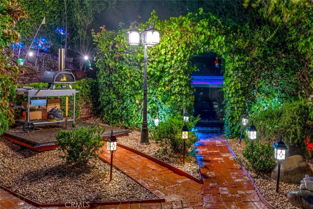 22696 Islamare Lane
