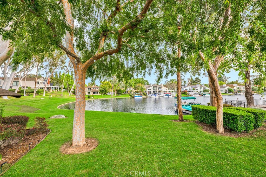 22696 Islamare Lane