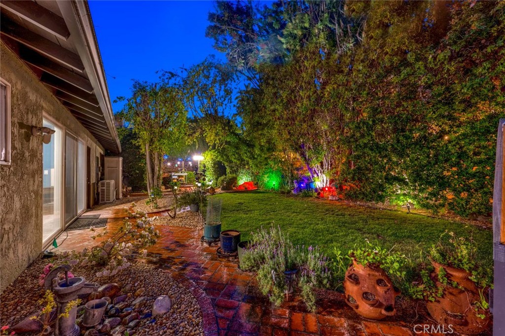 22696 Islamare Lane