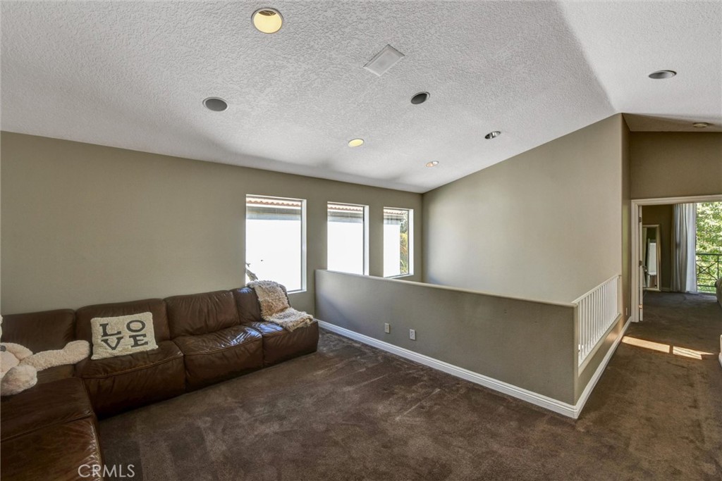 10 Hawaii Drive