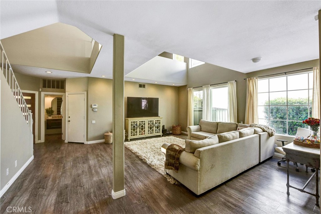 10 Hawaii Drive