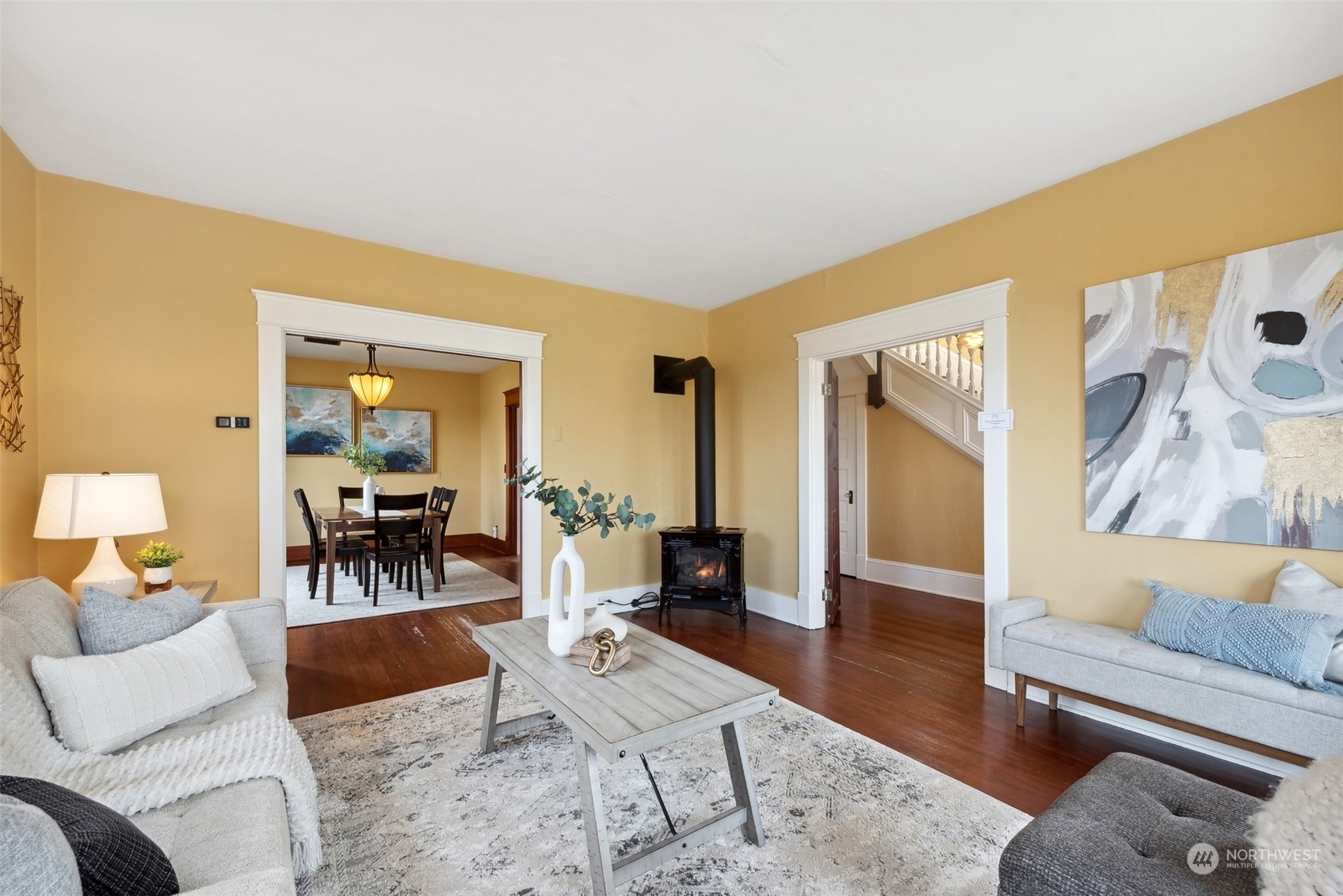 3201 Norton Ave