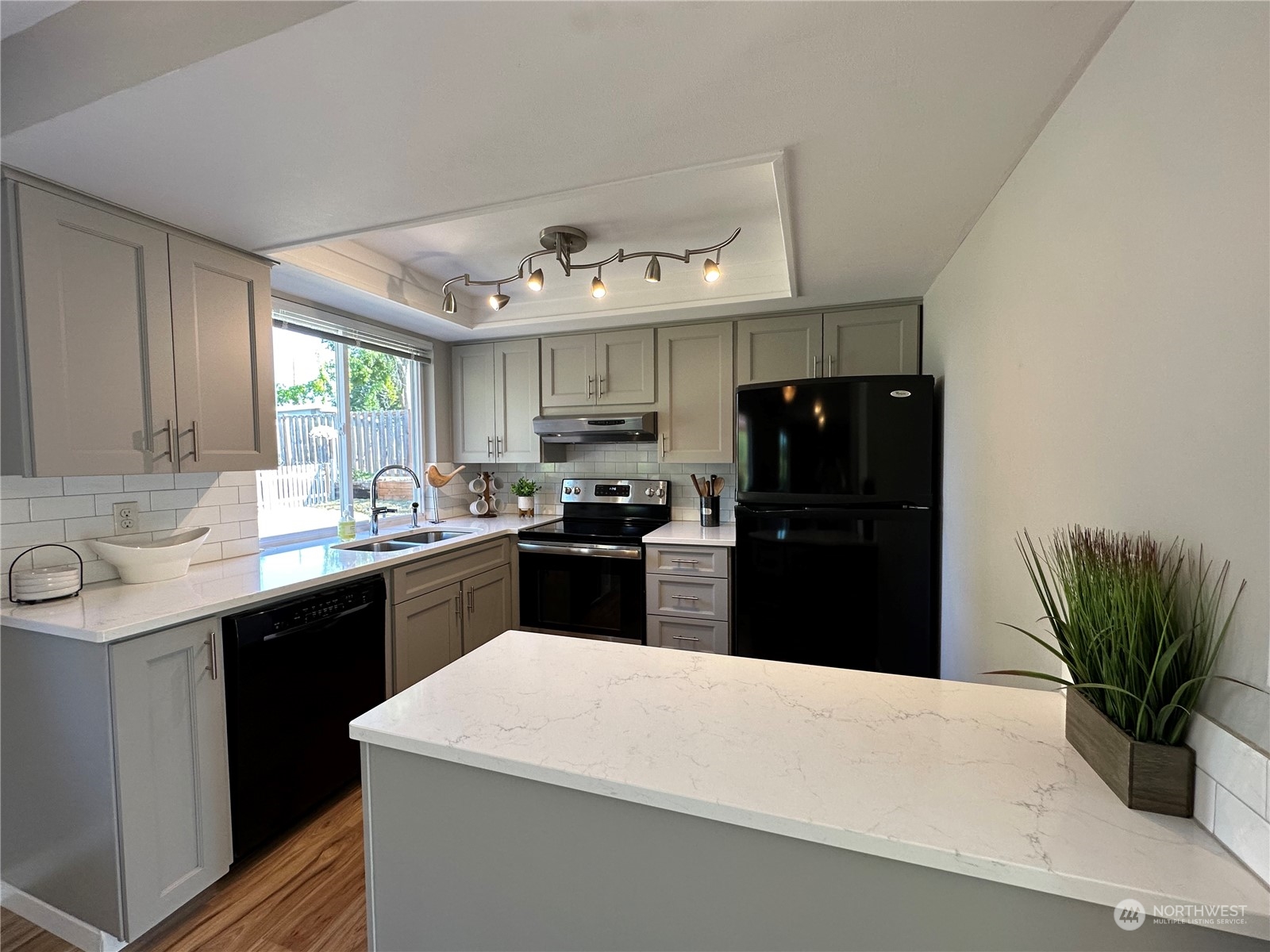 4813 185th Place SW