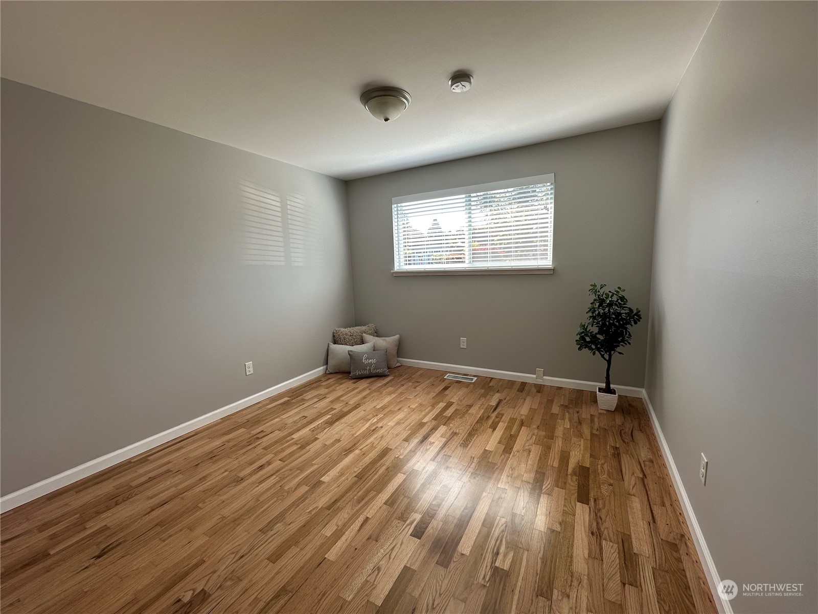 4813 185th Place SW