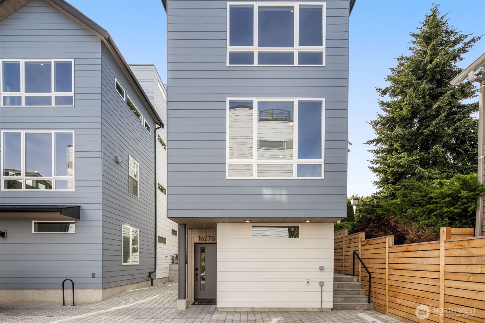 1627 A 21st Avenue