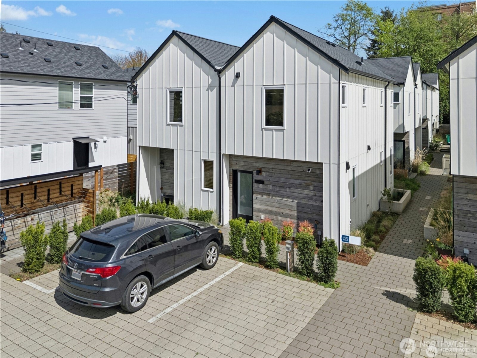 10354 Wallingford Ave N Unit: B