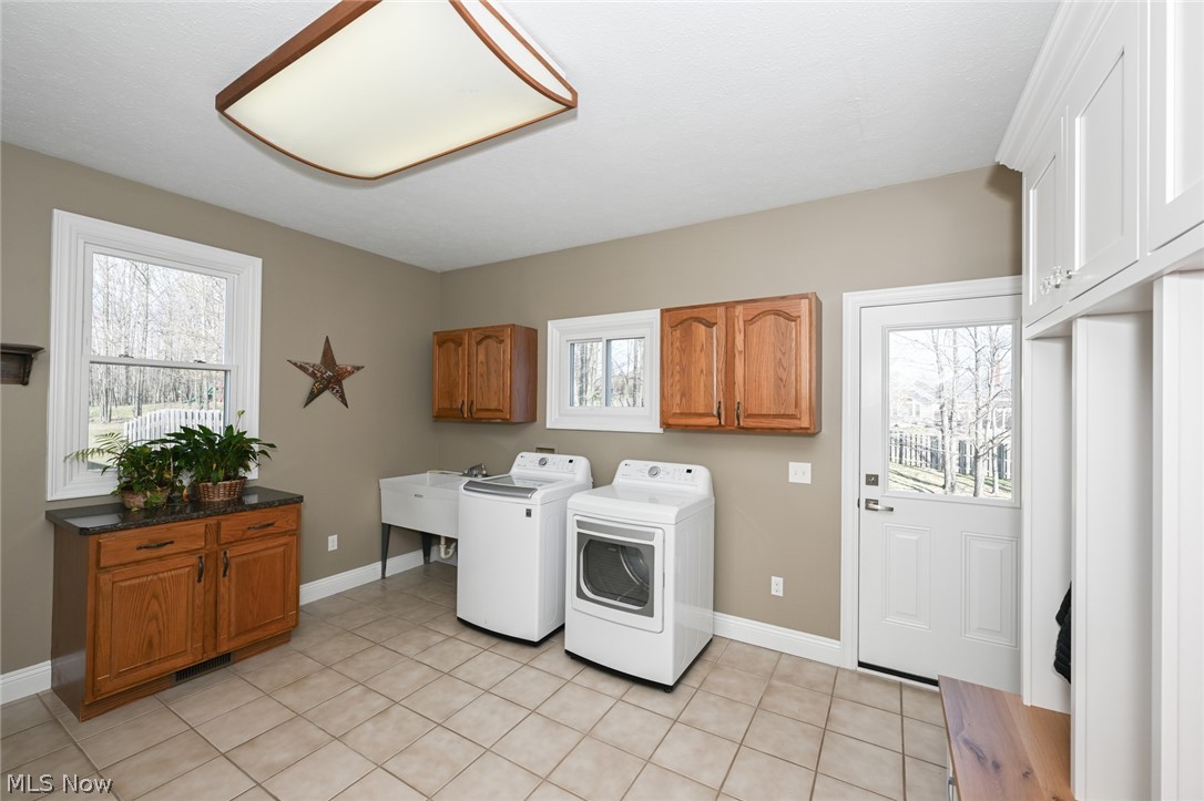 8618 Scenicview Drive