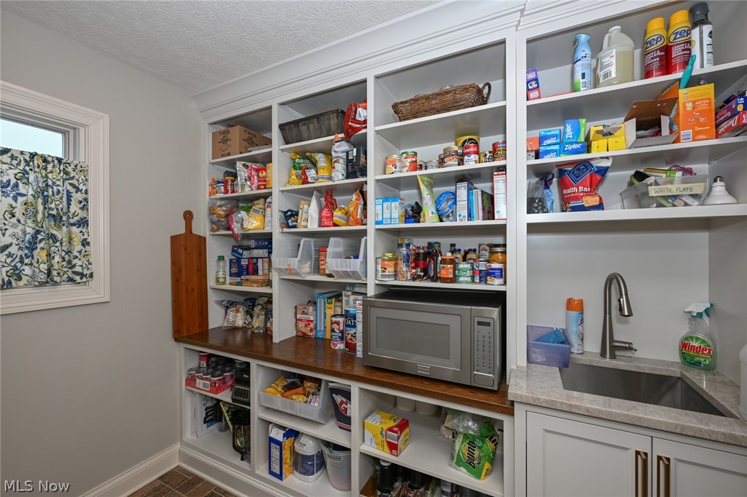 9878 Turning Leaf Trail