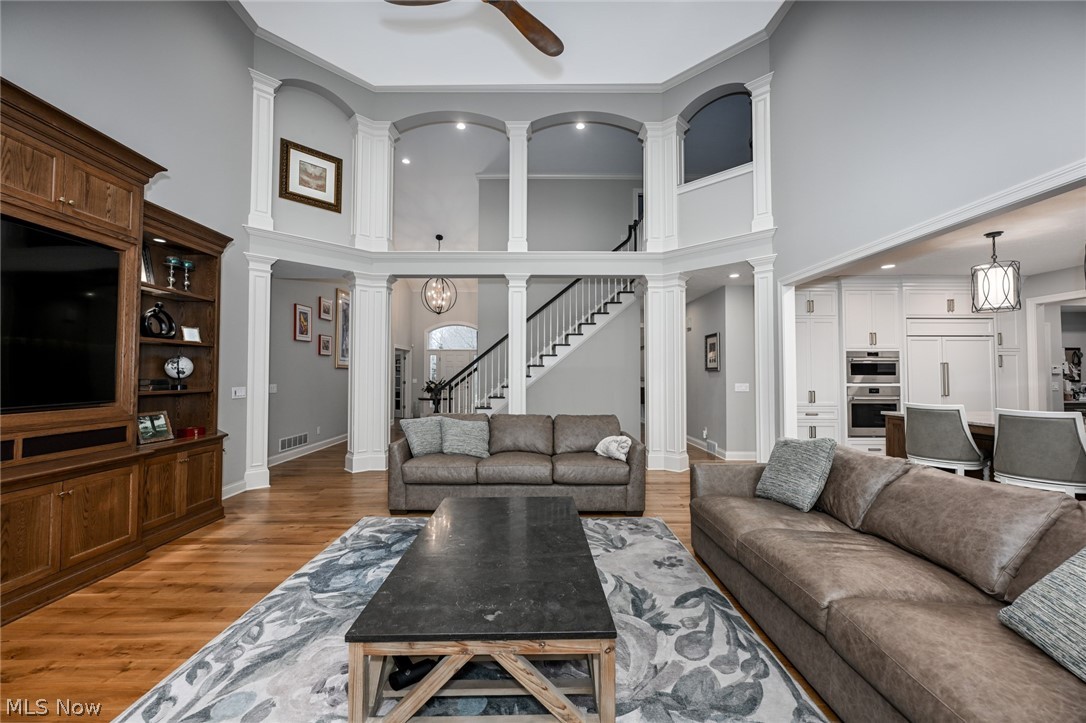 9878 Turning Leaf Trail