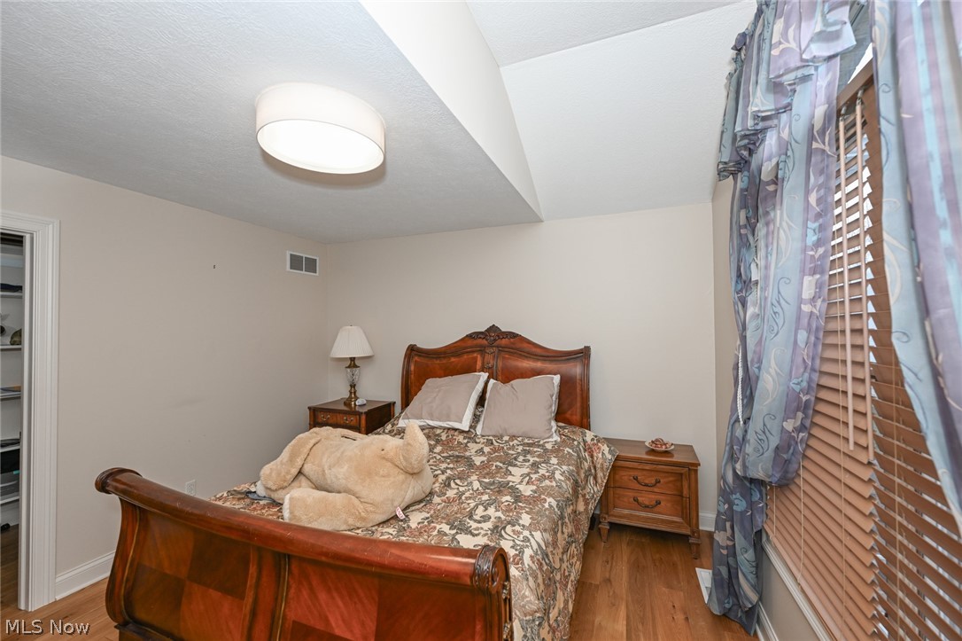 9878 Turning Leaf Trail