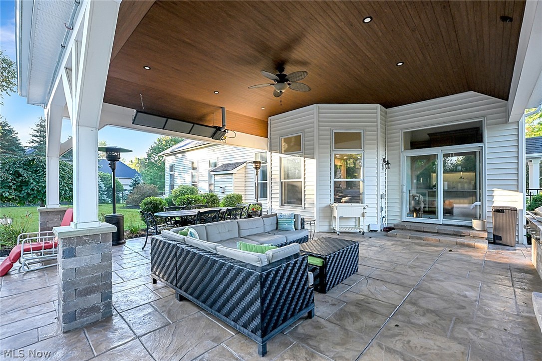 9878 Turning Leaf Trail