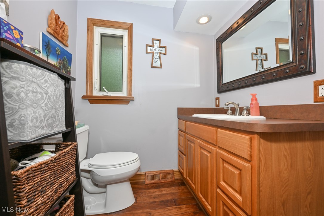 8222 Chestnut Boulevard